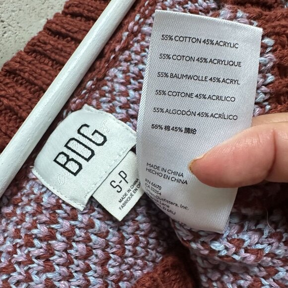 Urban Outfitters BDG Greyden Plaid Jacquard Knitted V-Neck Sweater Vest Size S - Picture 9 of 11